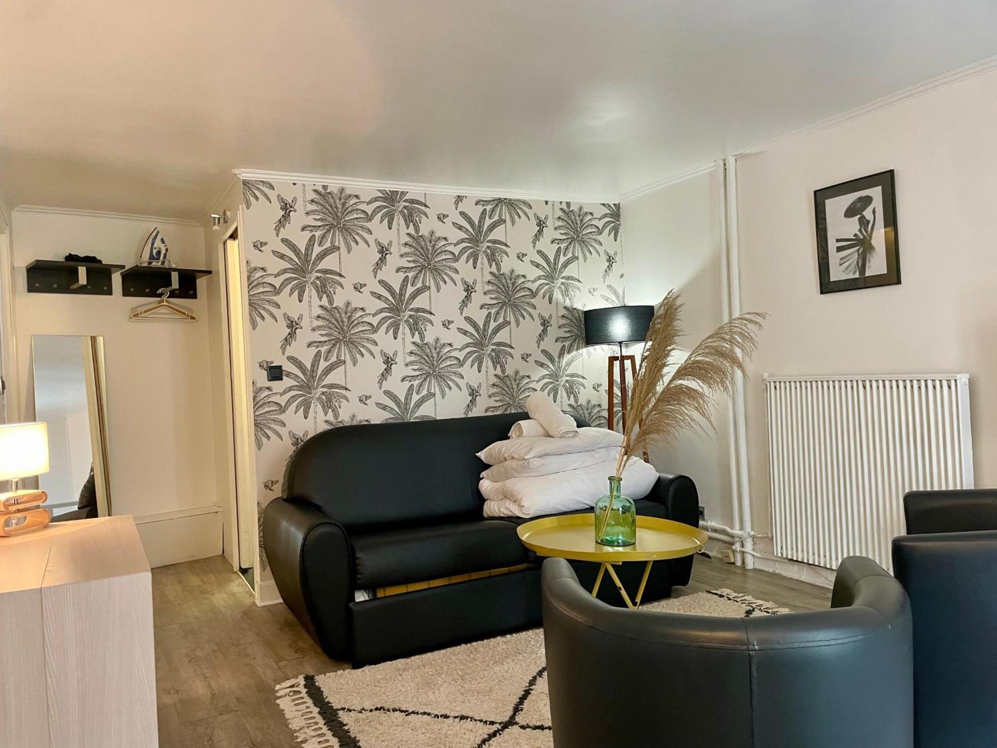 Elegant Triplex - Tour Eiffel Invalides Apartment Paris Bagian luar foto