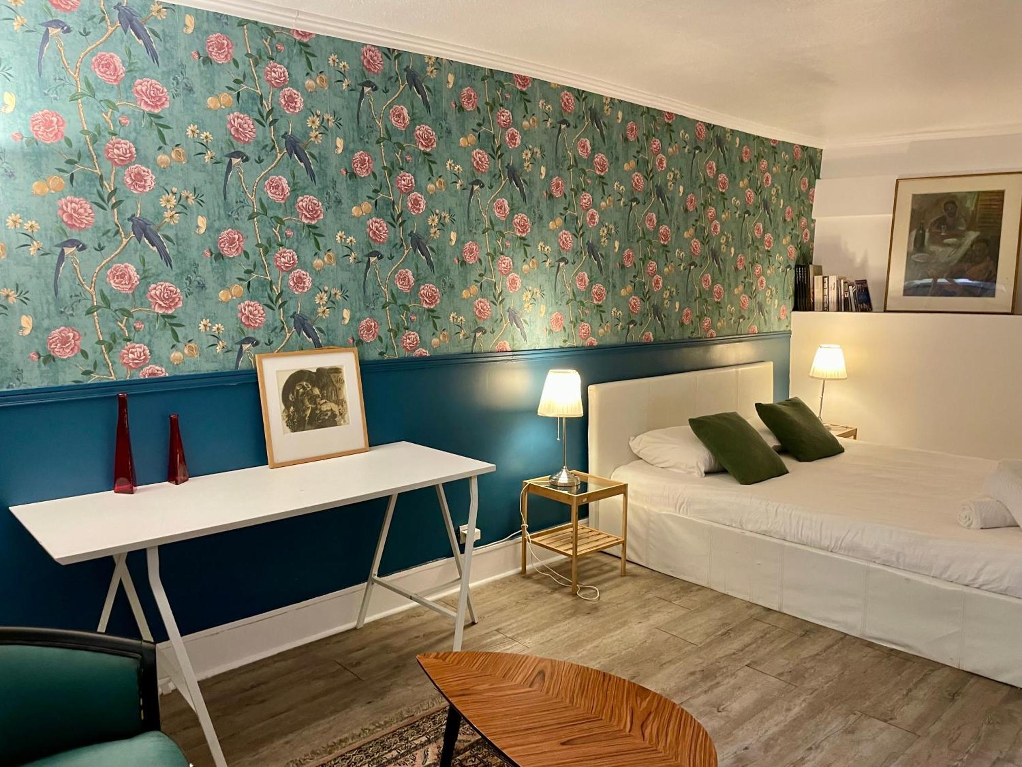 Elegant Triplex - Tour Eiffel Invalides Apartment Paris Bagian luar foto
